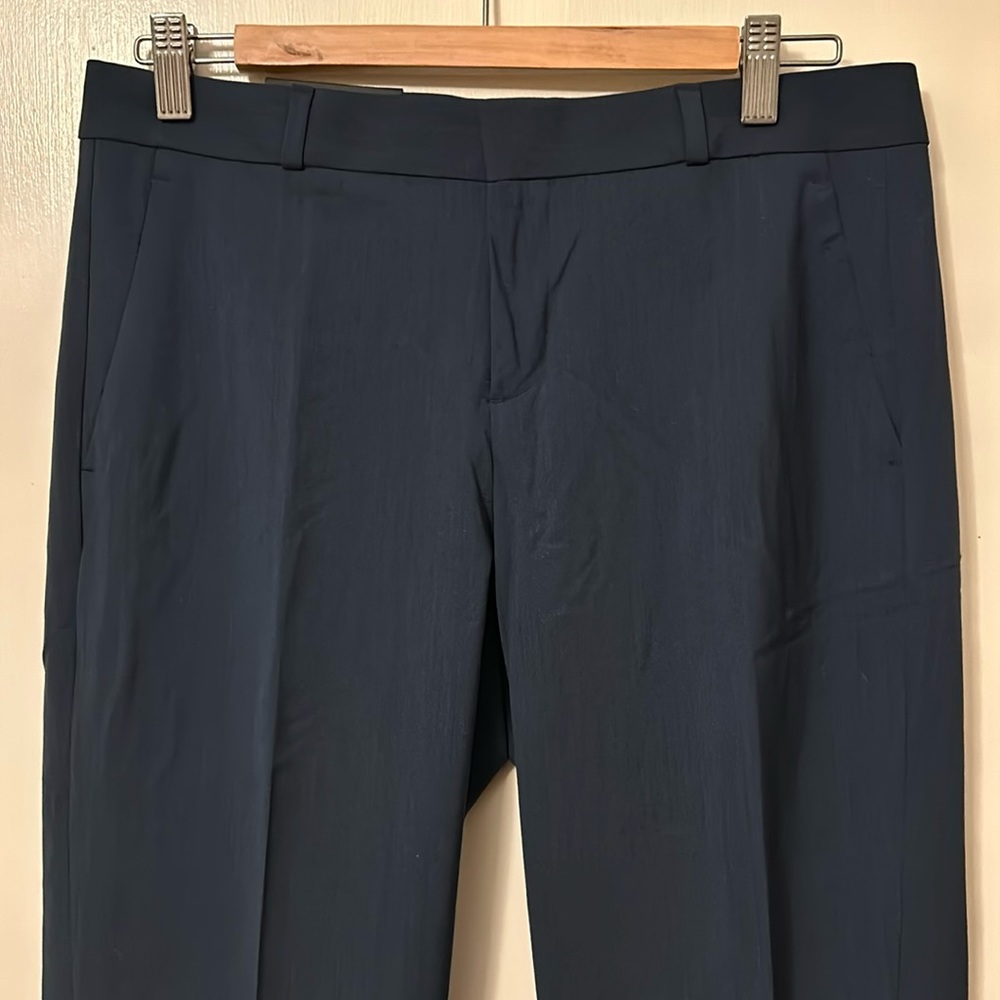 NWT Banana Republic Logan Trousers Machine Washable Wool Navy Blue size 6
